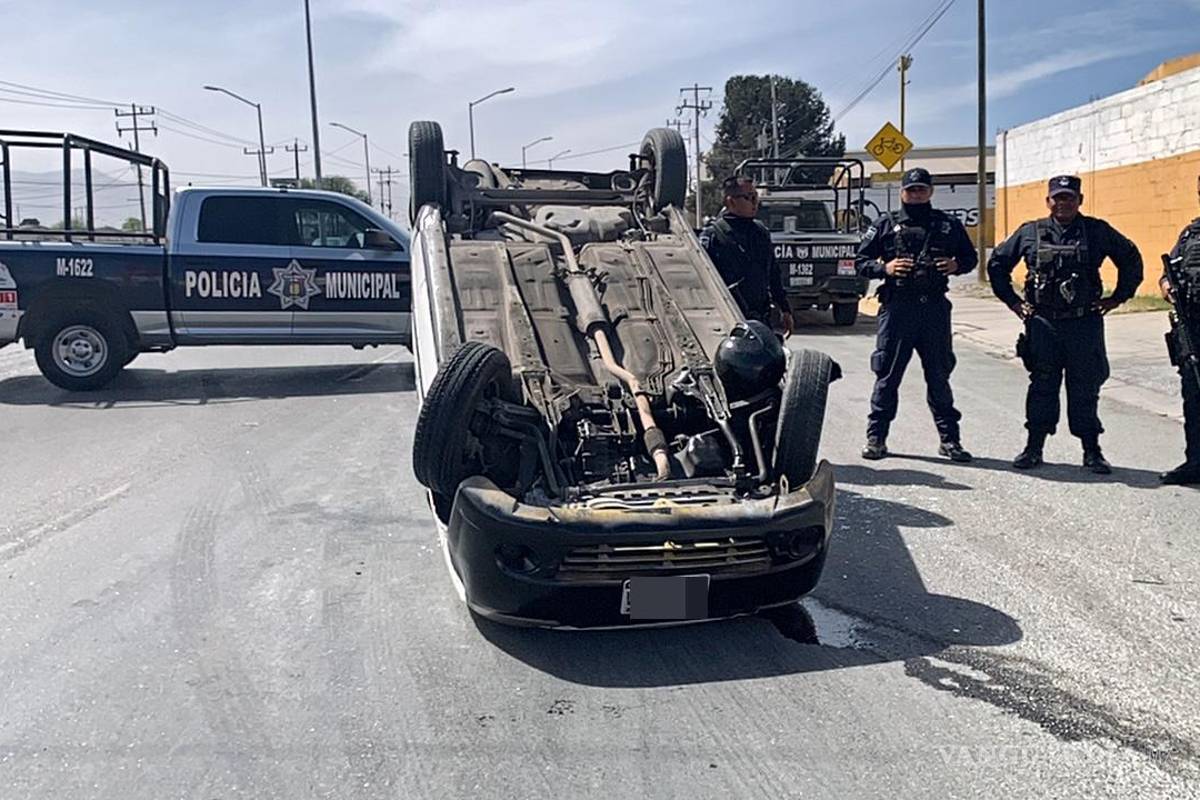 Detienen a joven por robo de auto, persecución y volcadura en Saltillo; quería presumir a su amiga