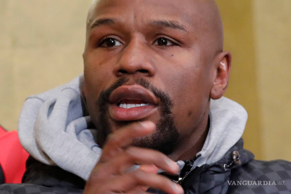 Mayweather se burla de Conor McGregor y lo llama 'McLoser'