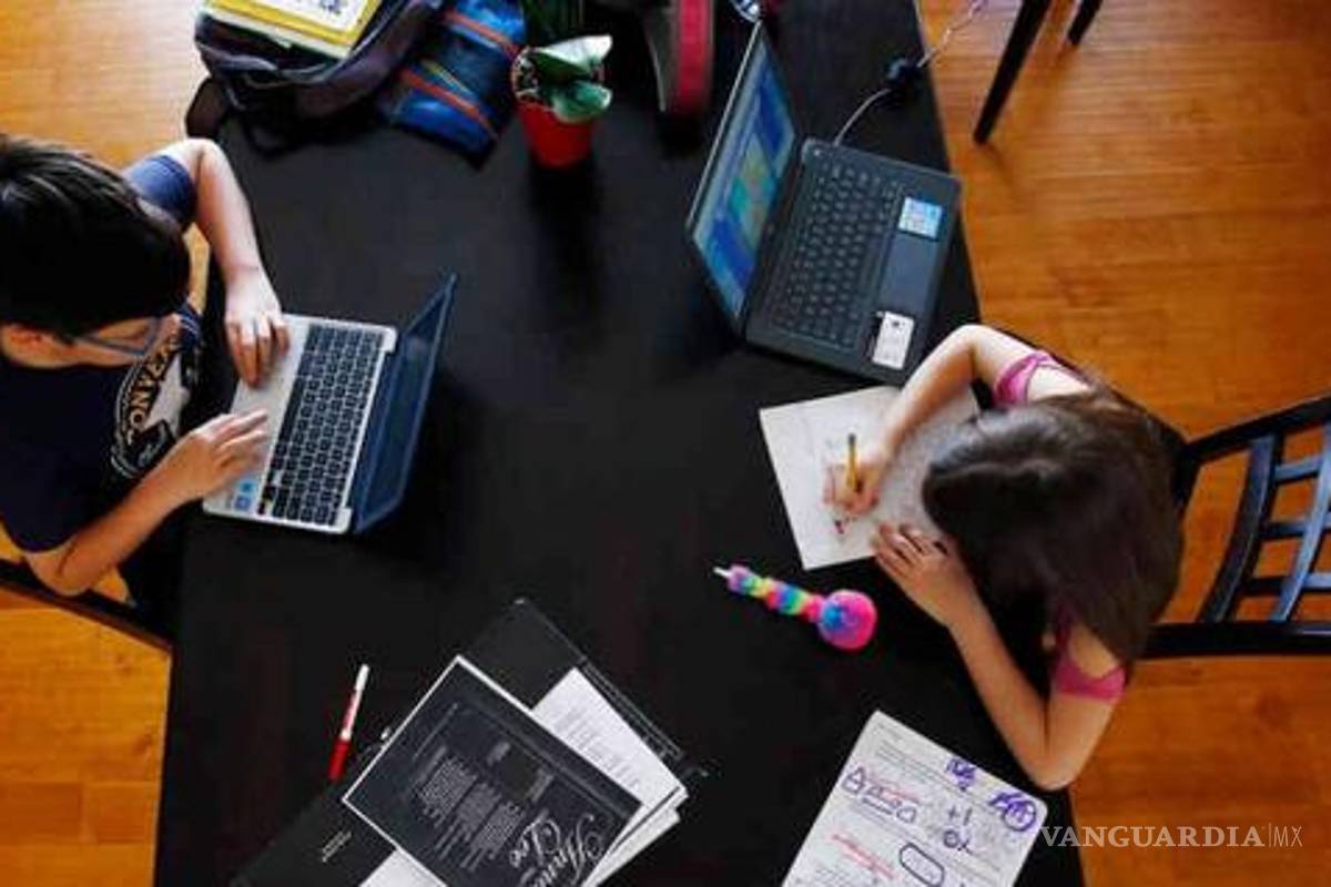 Regreso a clases en línea... ¿sabes cuáles son los horarios para primaria y secundaria?