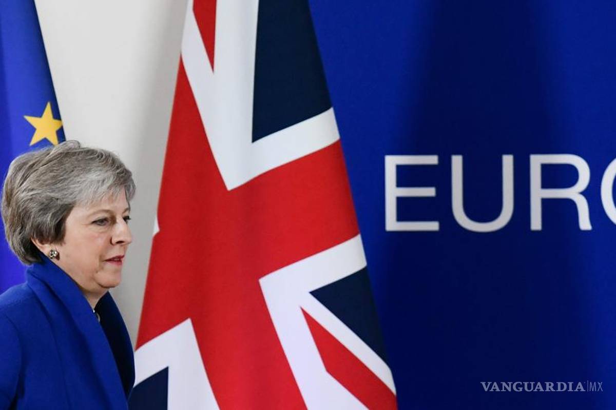 Brexit avanza, UE acepta acuerdo; no habrá mejor oferta, alerta