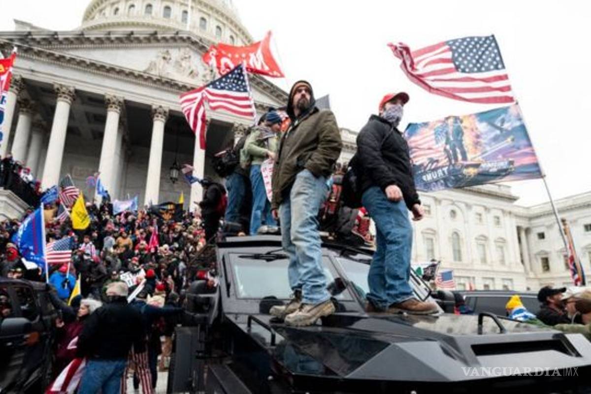 Detiene FBI a un funcionario de Trump por el asalto al Capitolio