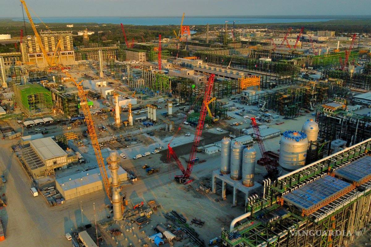 Refinería Dos Bocas costará el doble y el Tren Maya, el triple, admite Hacienda