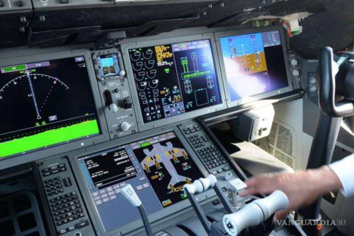 Difunden audio de piloto mexicano que tuvo contacto con Ovnis