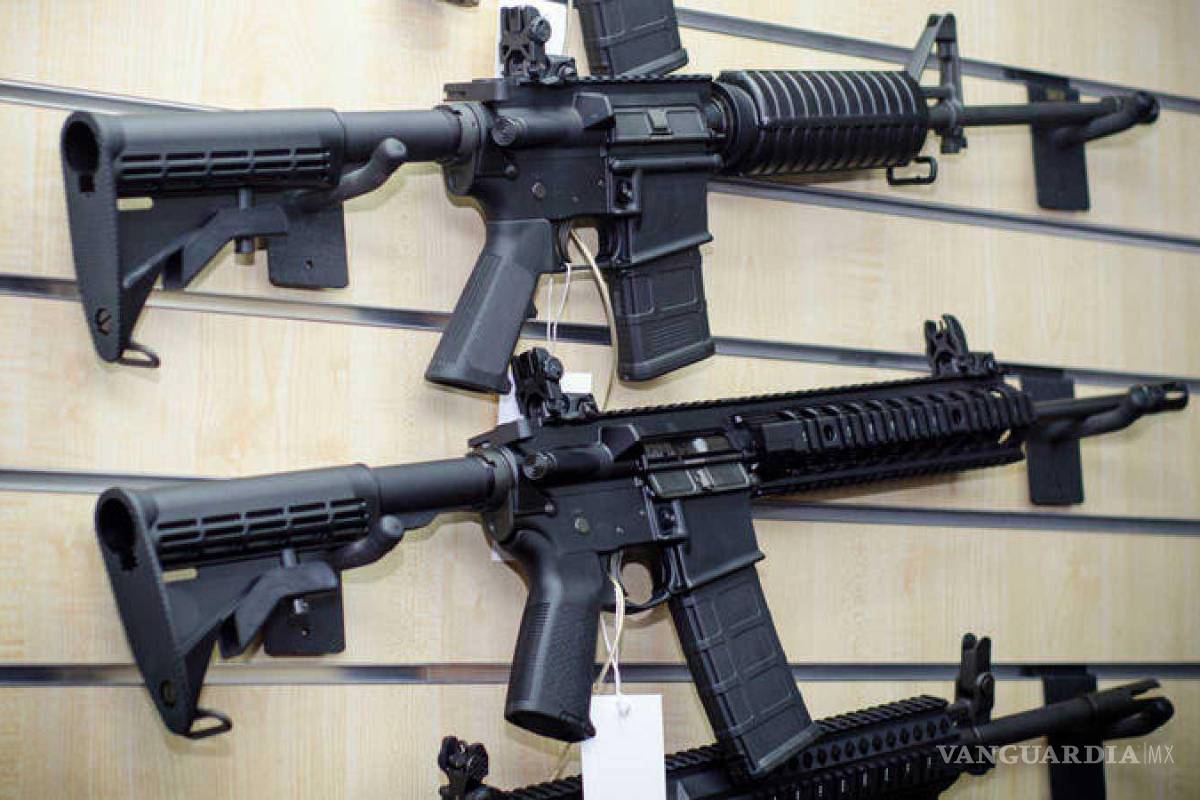 Asesino de Texas compró dos AR-15, rifle de asalto usado en las peores masacres de Estados Unidos