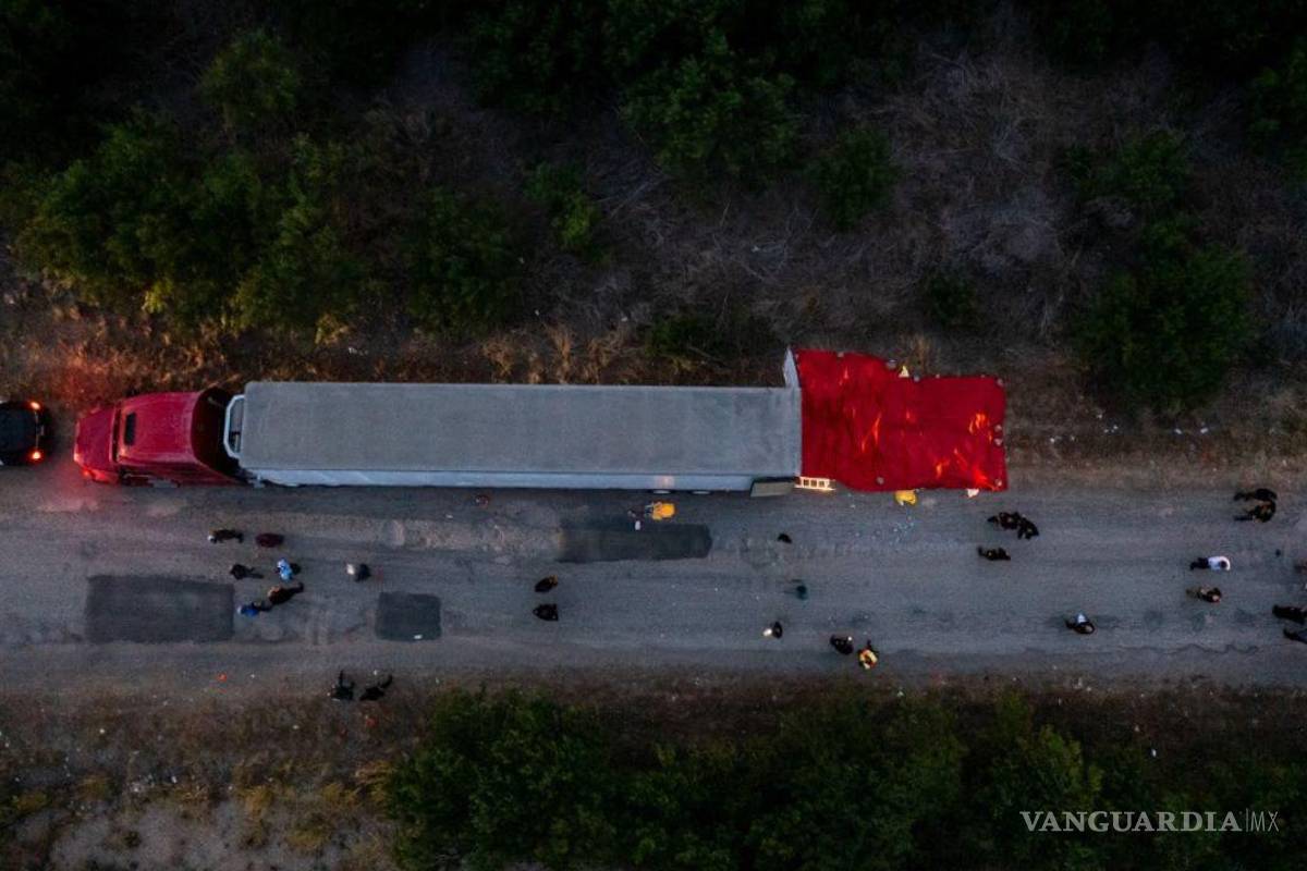 AMLO confirma detención de 3 personas por muerte de migrantes en Texas, uno de ellos se disfrazó para evadir arresto