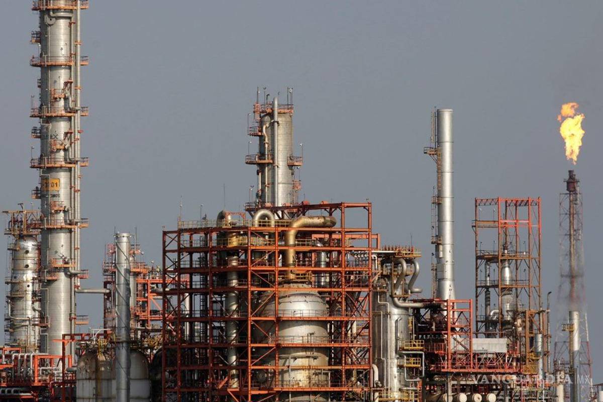 Refinerías de Pemex se dañan por procesar crudo pesado