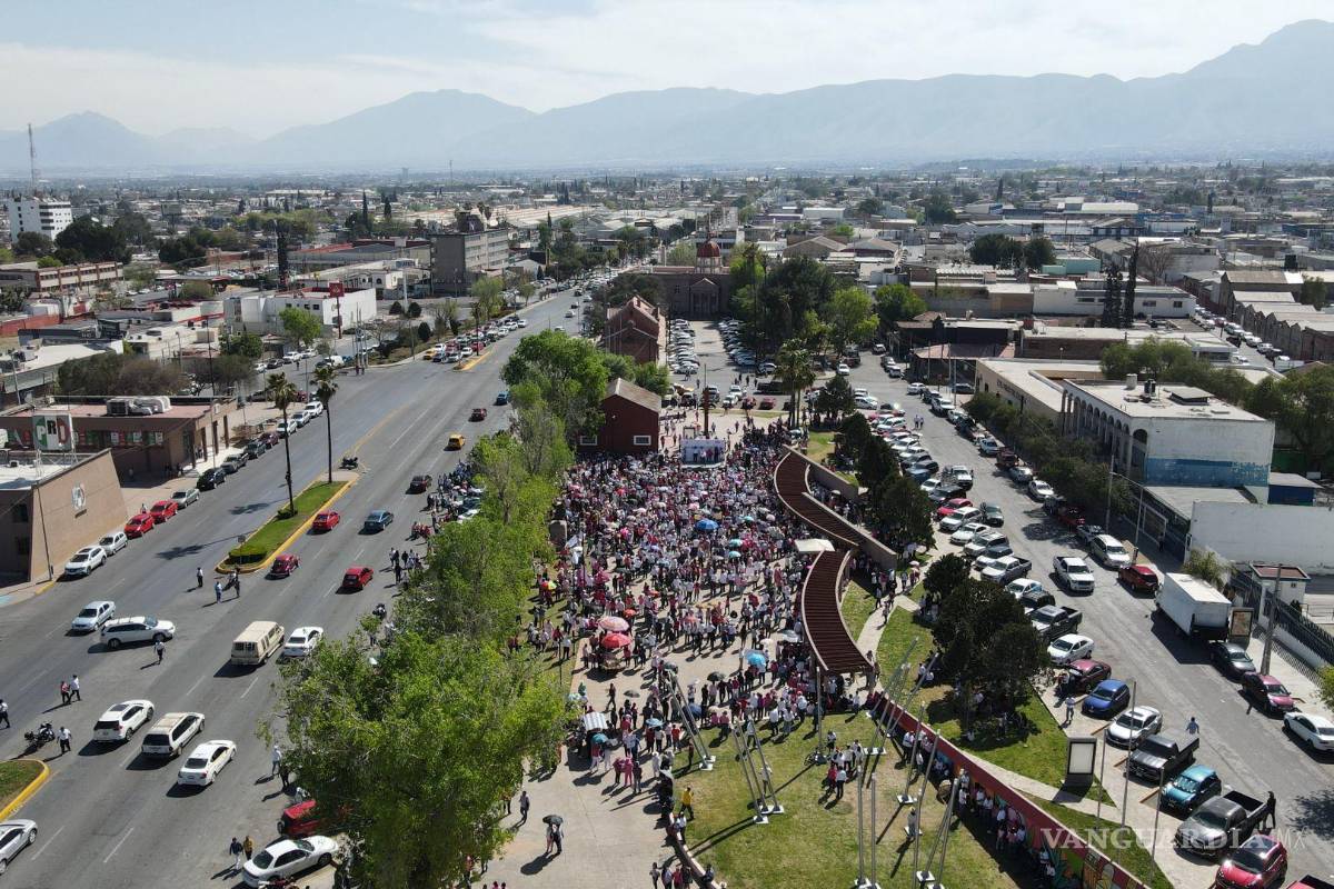 Así toman las calles y plazas miles de mexicanos para defender al INE (Fotos)