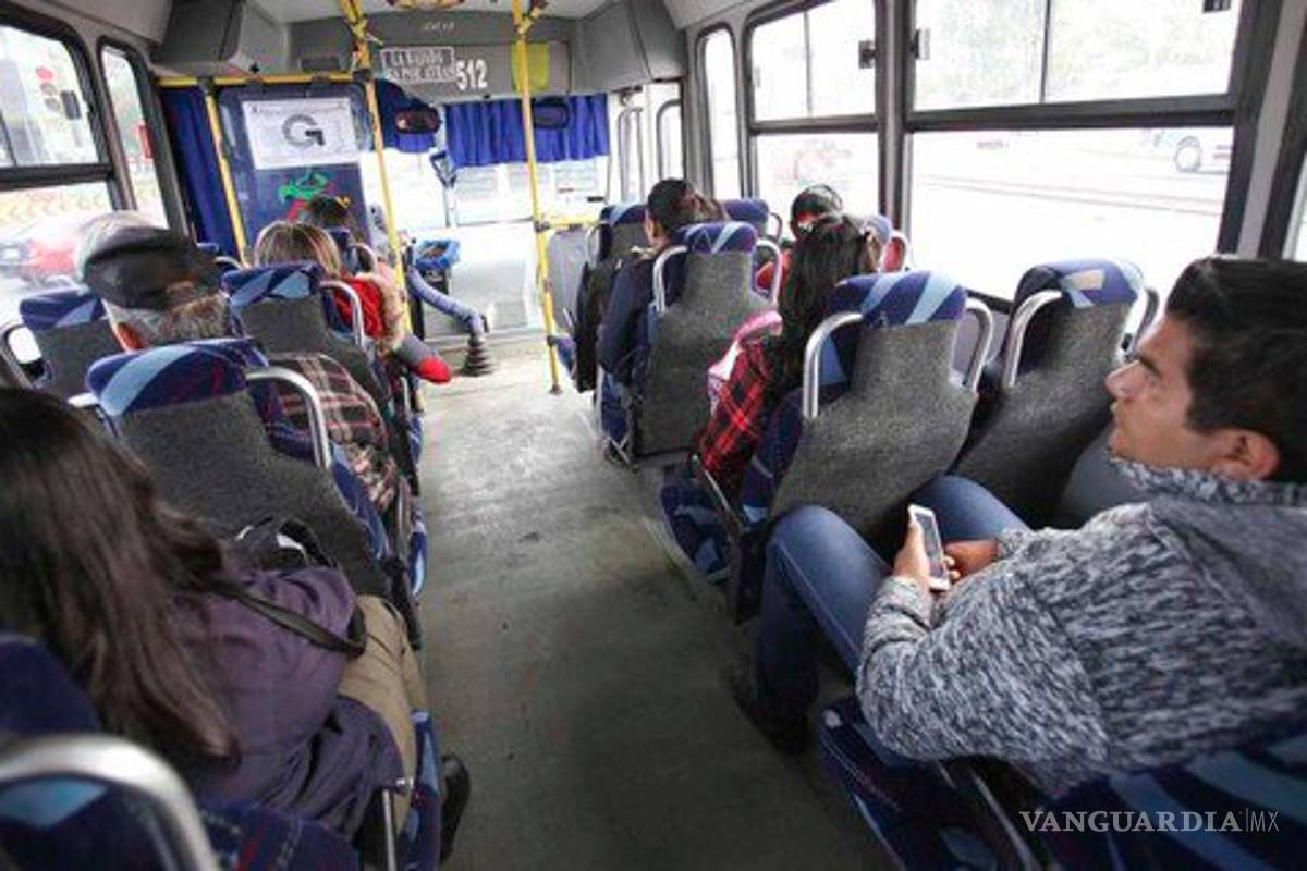 $!Aunque casi la mitad de los mexicanos se mueven por transporte público, se invierte muy poco en ello