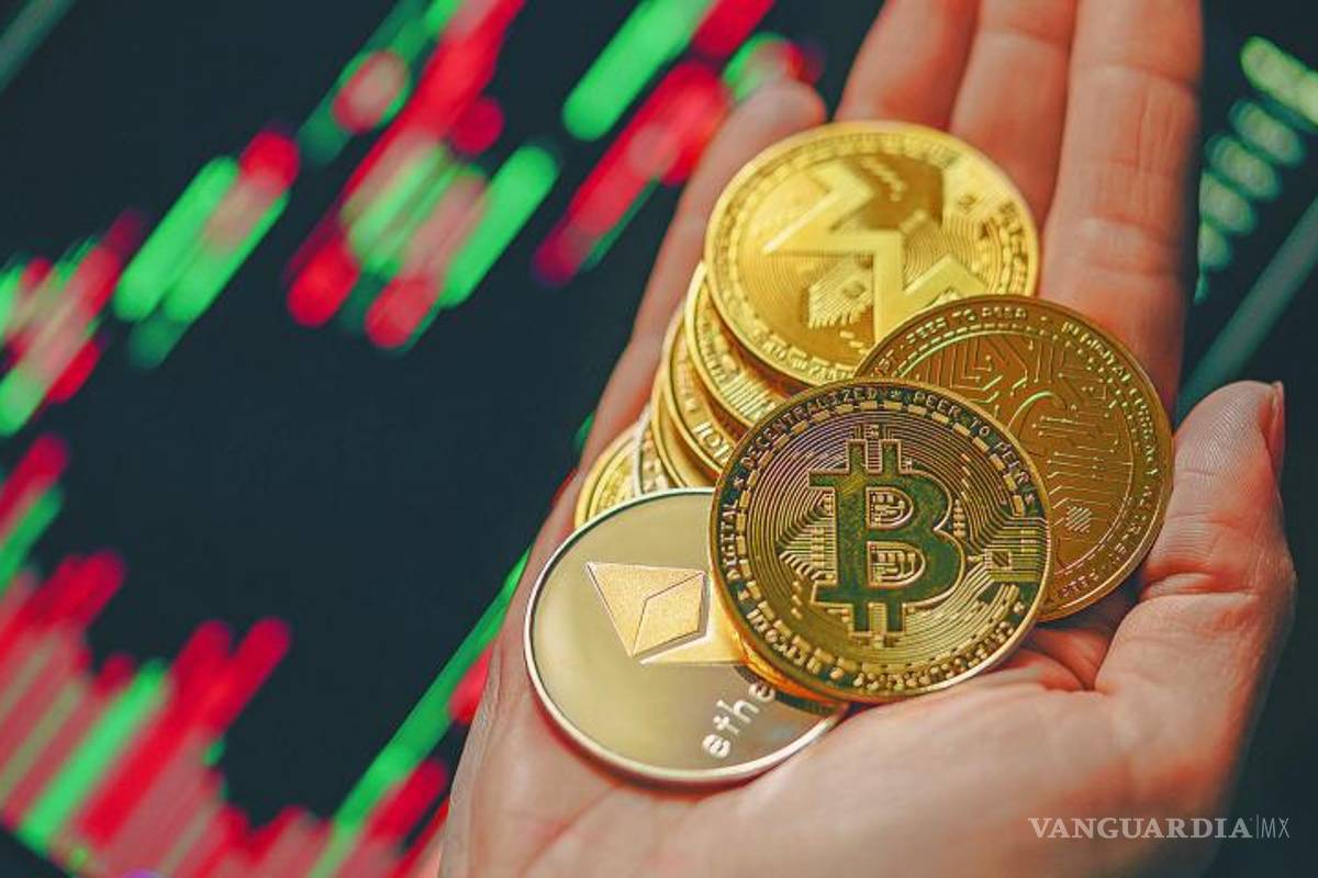 Supera bitcoin por primera vez barrera de los 100 mil dólares