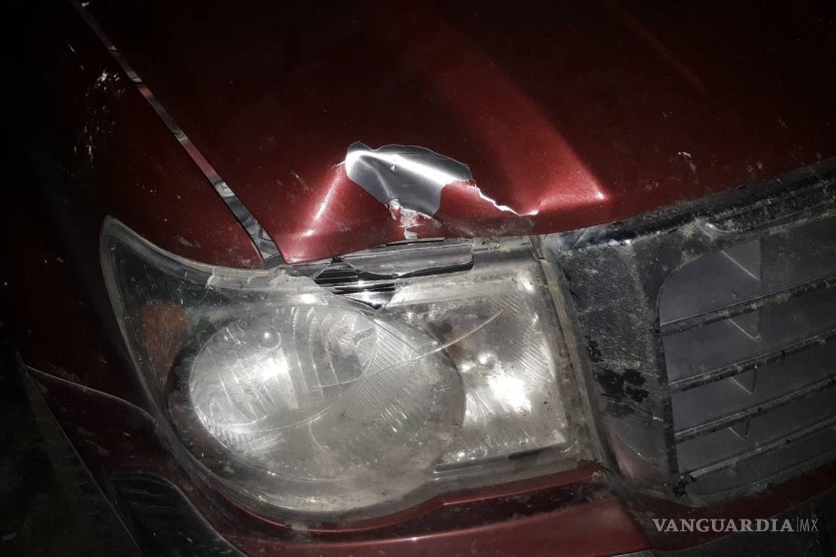 $!Apedrean vehículos en la autopista a Monterrey