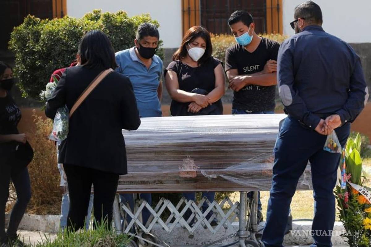 Verónica ocultó que tenía COVID-19, contagió a su familia y todos fallecieron