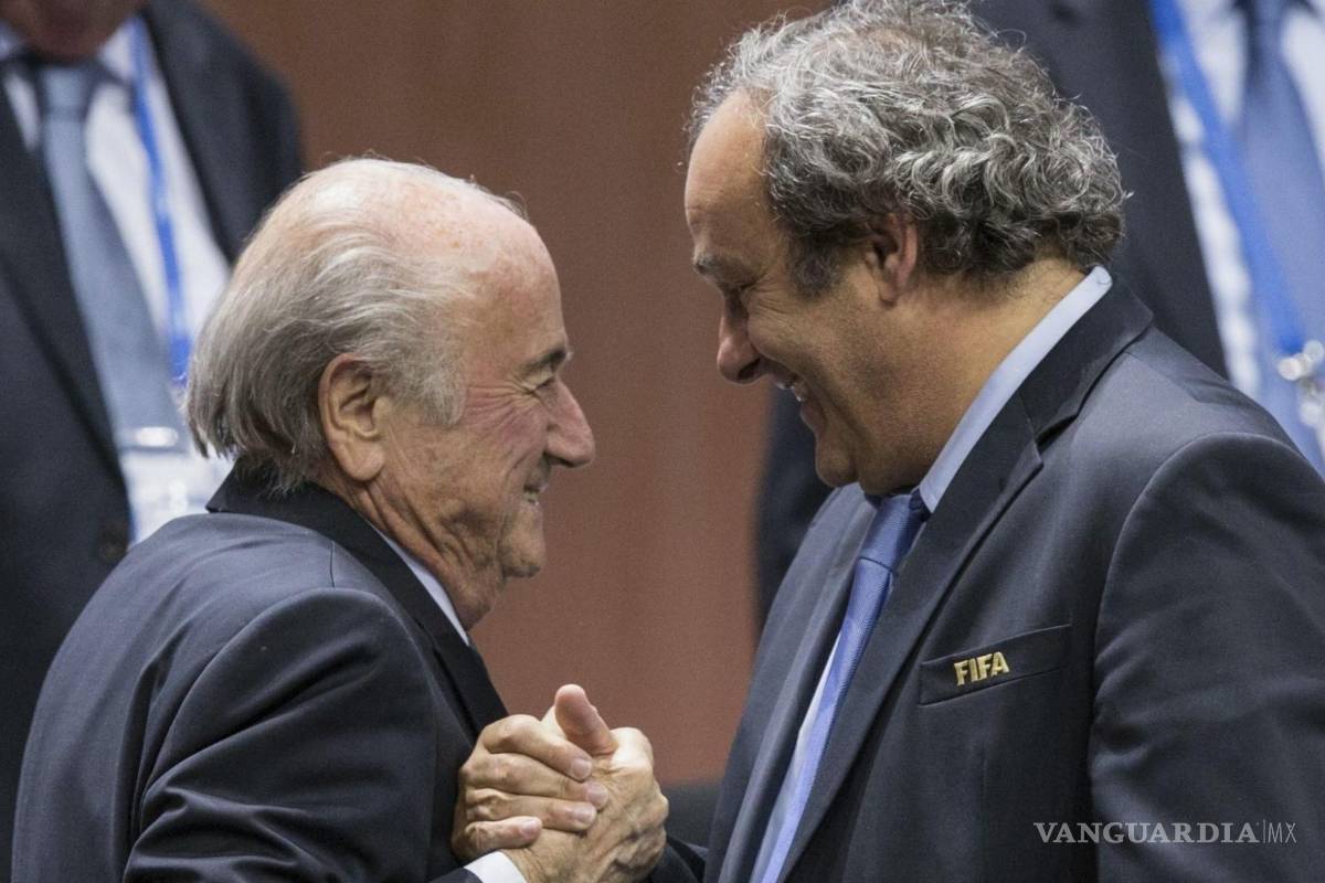 Blatter y Platini son acusados de fraude tras seis años de investigación por corrupción en la FIFA