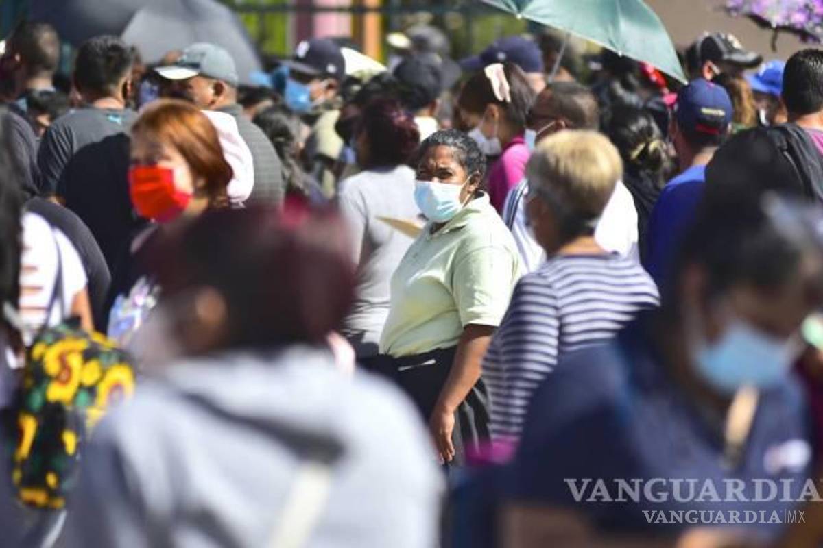 Continúa a la baja tercera ola COVID; podría revertirse