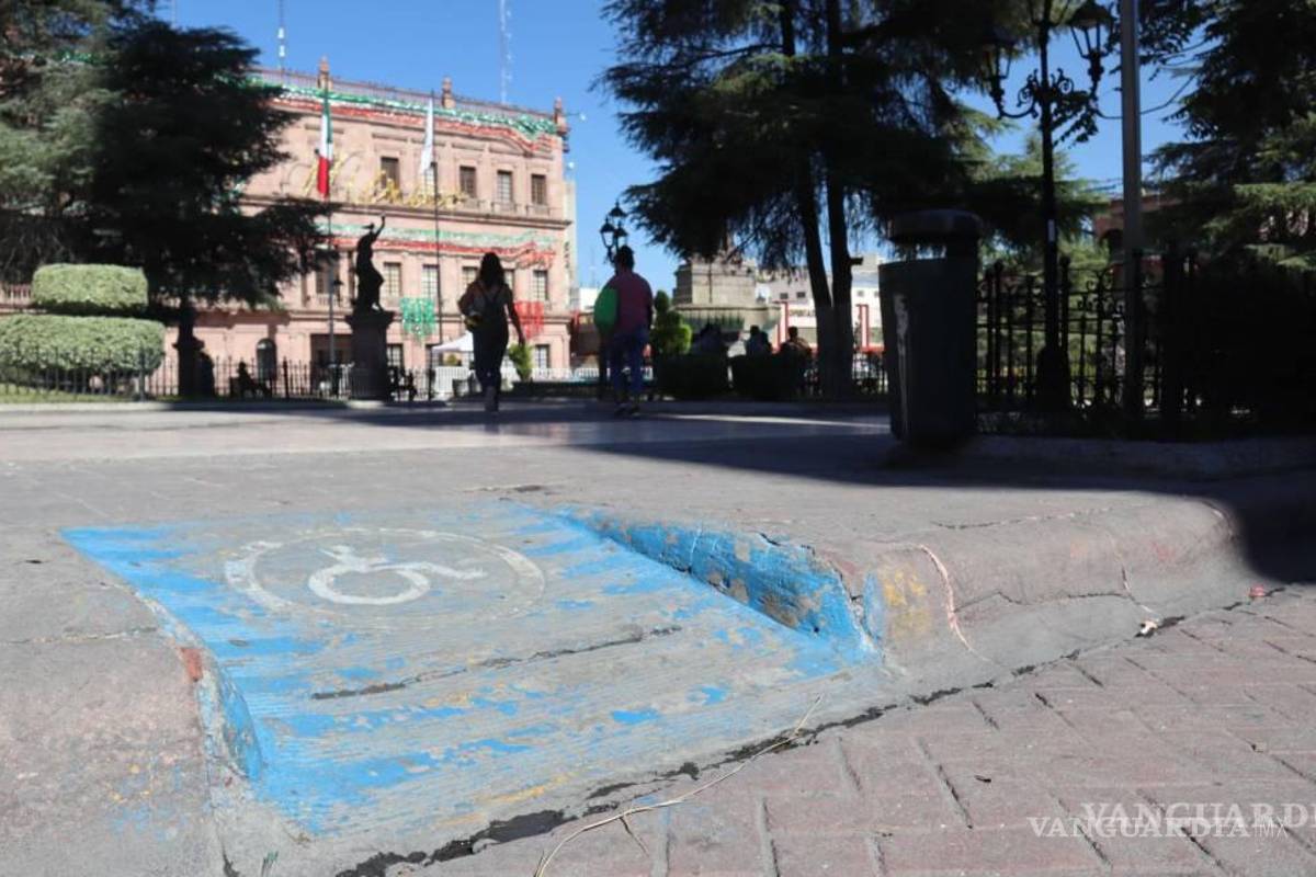 Falta cultura para respetar lugares de discapacitados