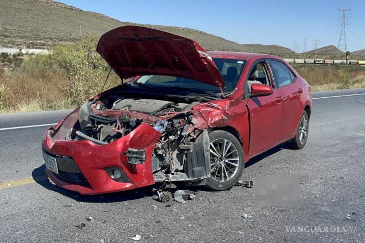 $!La Policía del Estado tomó conocimiento del accidente mientras las aseguradoras llegaban a un acuerdo por los daños.