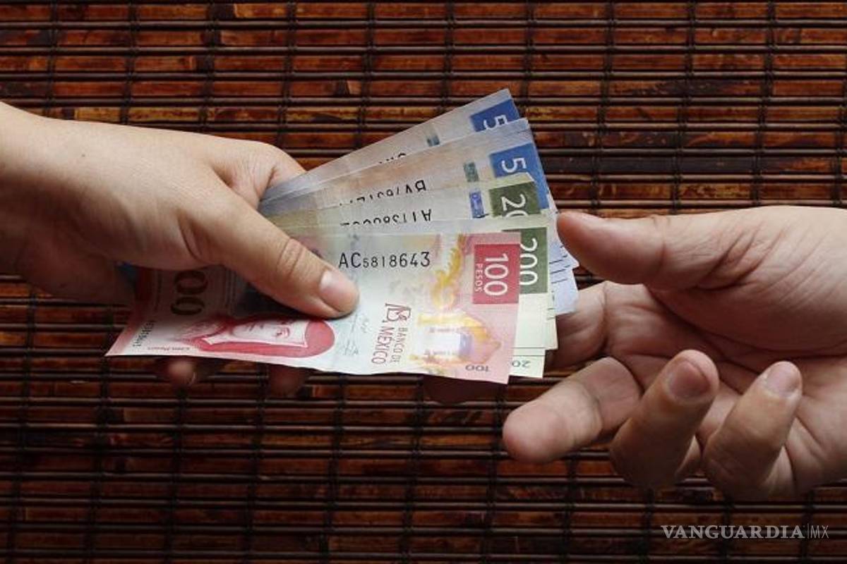 Salario mínimo 2024... ¿Cuántos pesos subiría con la propuesta del sector empresarial a partir del 1 de enero de 2024?