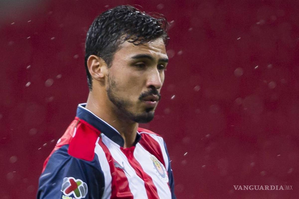 Oswaldo Alanís regresa al primer equipo del Guadalajara tras superar crisis