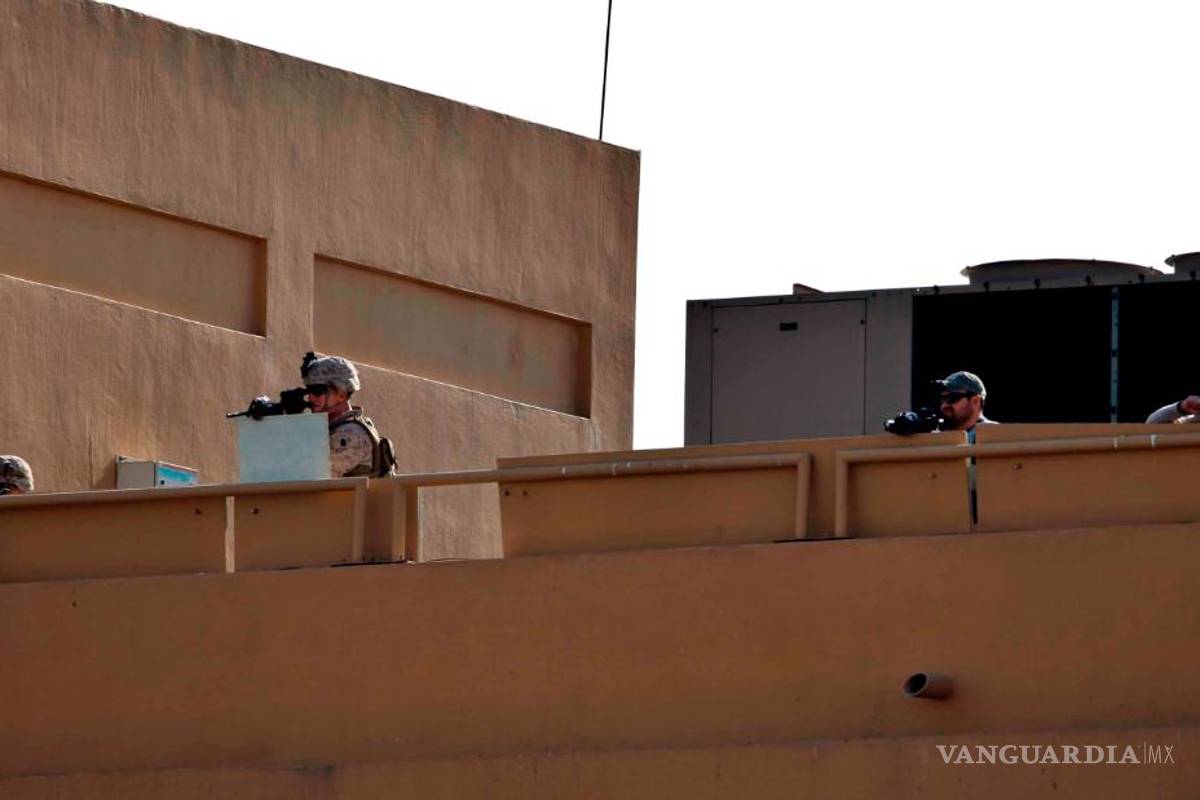 Disparan dos cohetes cerca de la embajada de EU en Bagdad y tres más contra la base aérea que alberga tropas estadounidenses