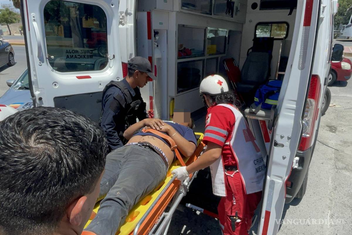 Hombre sufre descarga eléctrica y cae desde 5 metros mientras daba mantenimiento a chimenea en Saltillo