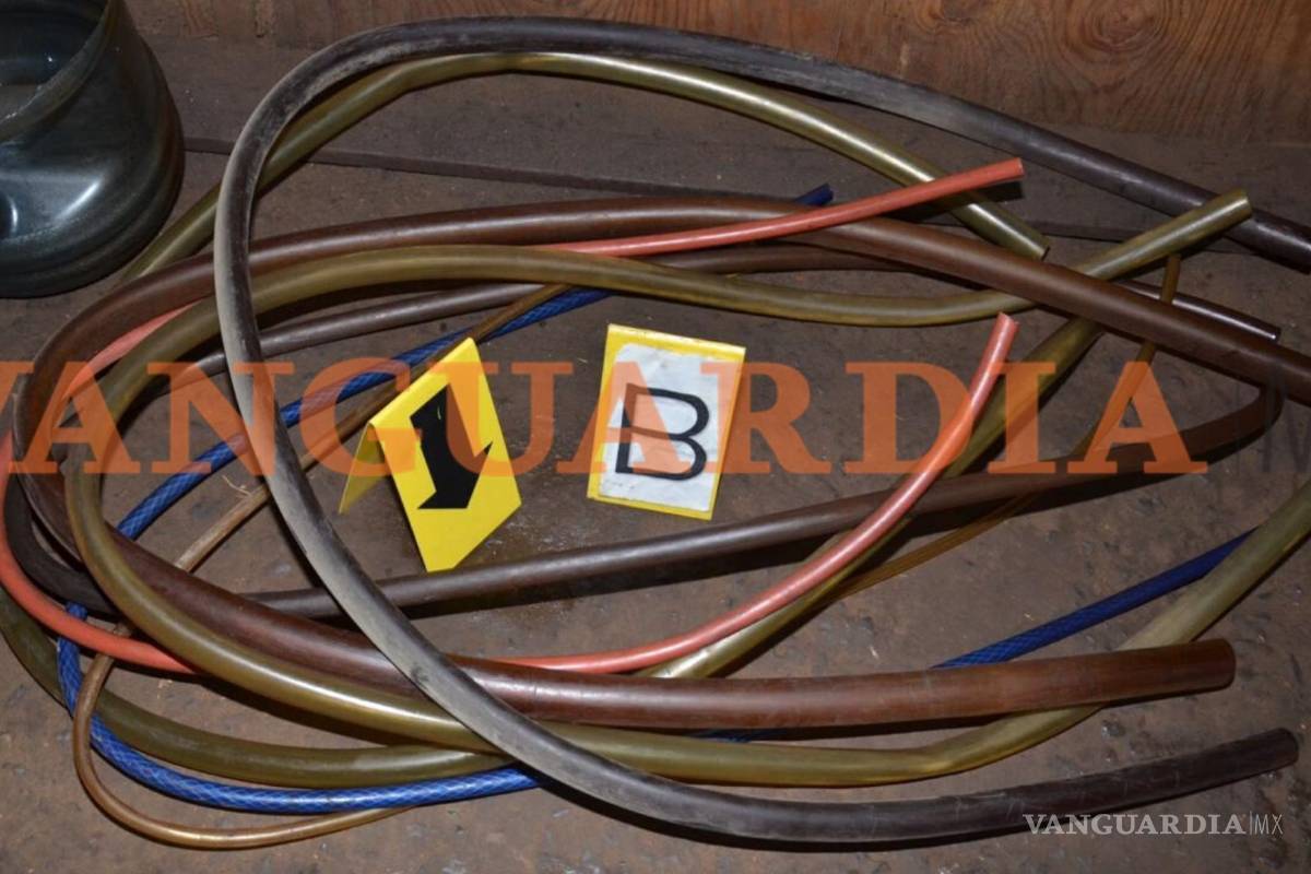 Aseguran 2 mil 500 litros de 'huachicol' durante cateo en General Cepeda, Coahuila