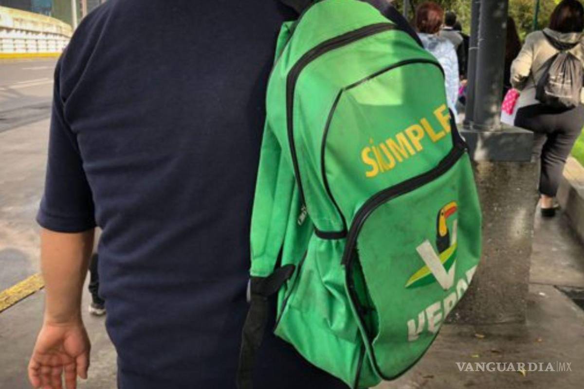 ¿Recuerdas aquella gorra que nunca te pusiste? Nuestros lectores en Saltillo revelan los objetos regalados en campañas y que aún conservan