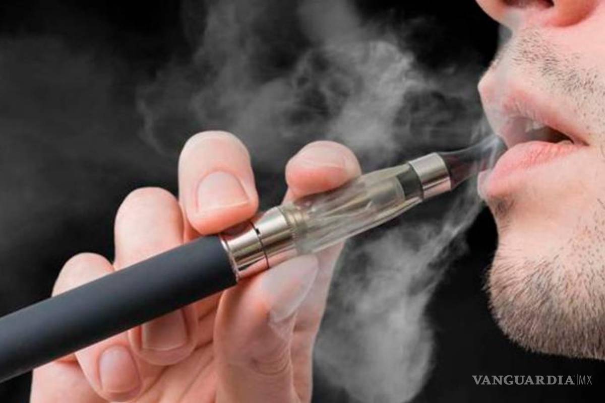 AMLO se lanza contra vapeadores y cigarros electrónicos... ‘causan un tremendo daño a la salud’, advierte (video)