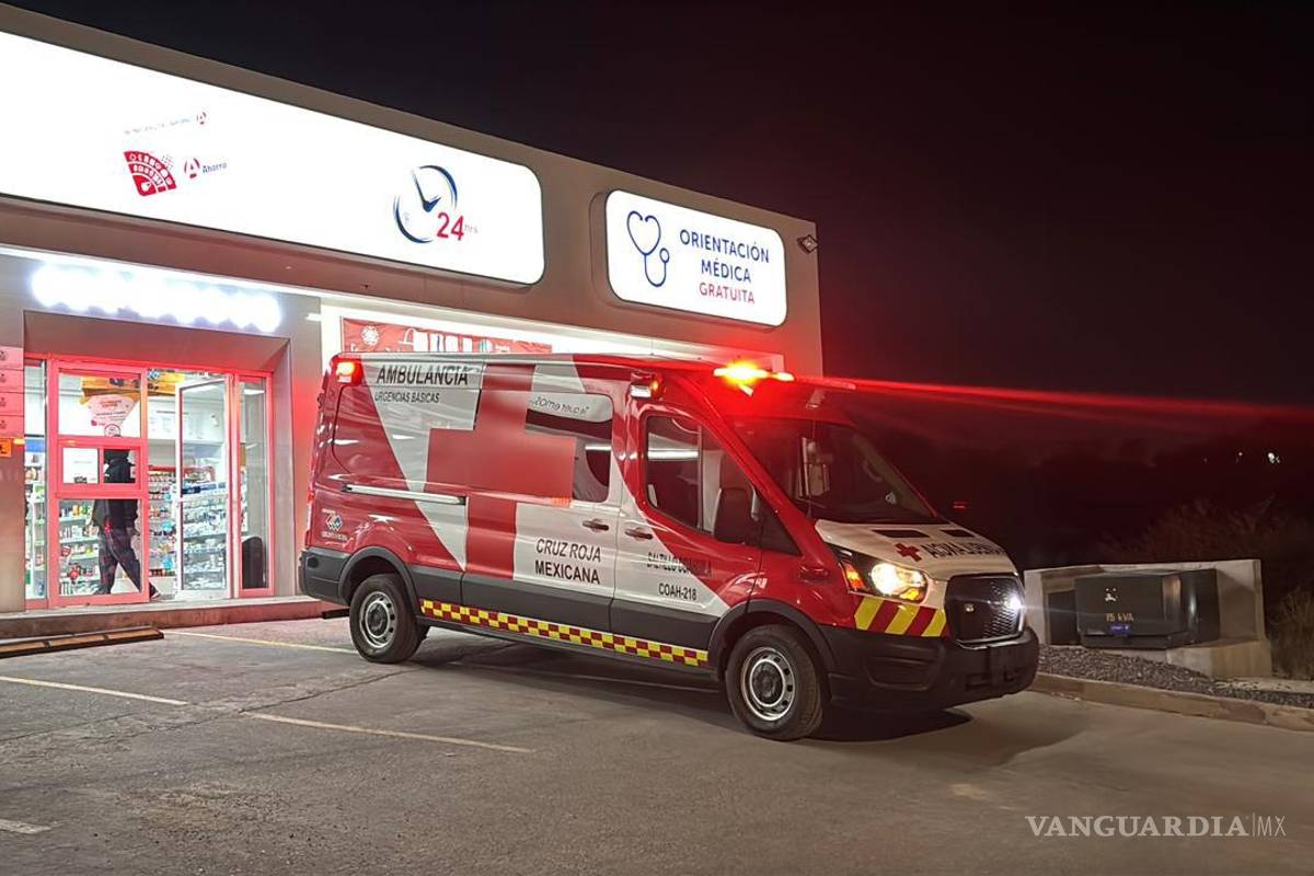 Hombre fallece en consultorio médico de farmacia, en Saltillo