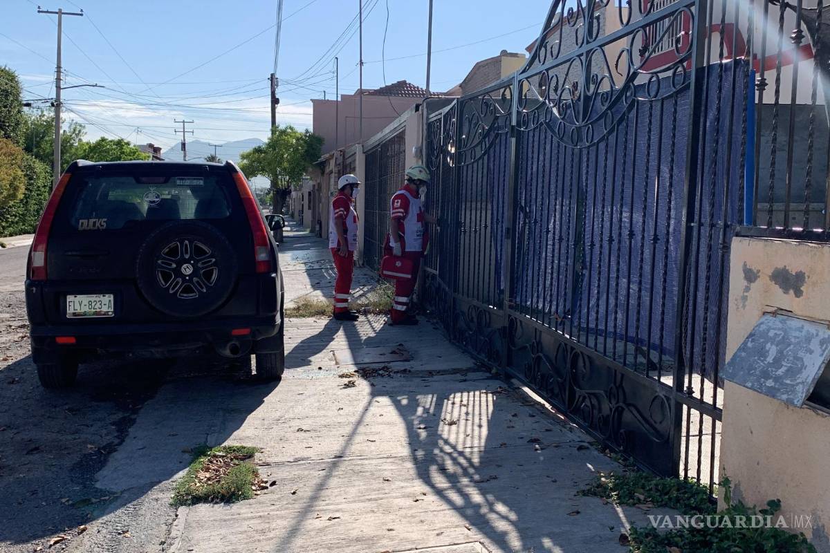 Saltillo: mujer abusada por su pareja es trasladada a hospital; agresor está prófugo