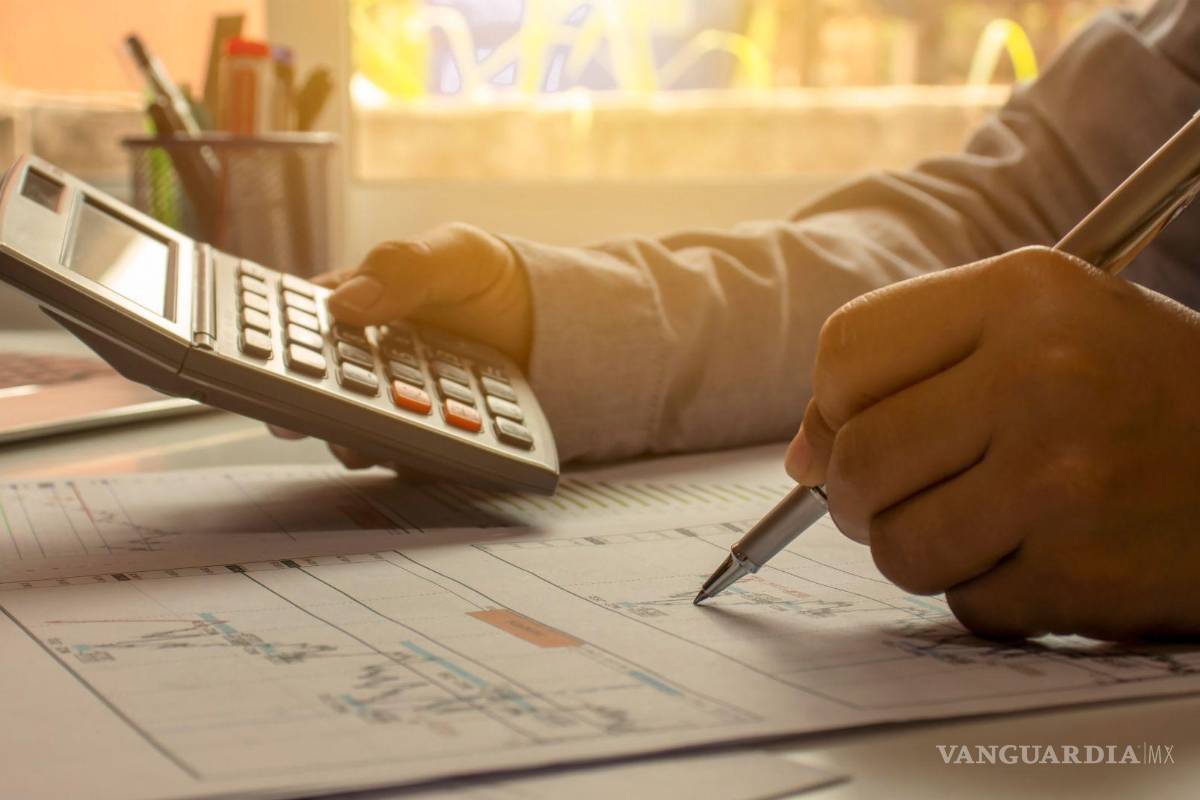 Necesario impartir educación financiera en las escuelas de Saltillo, asegura economista