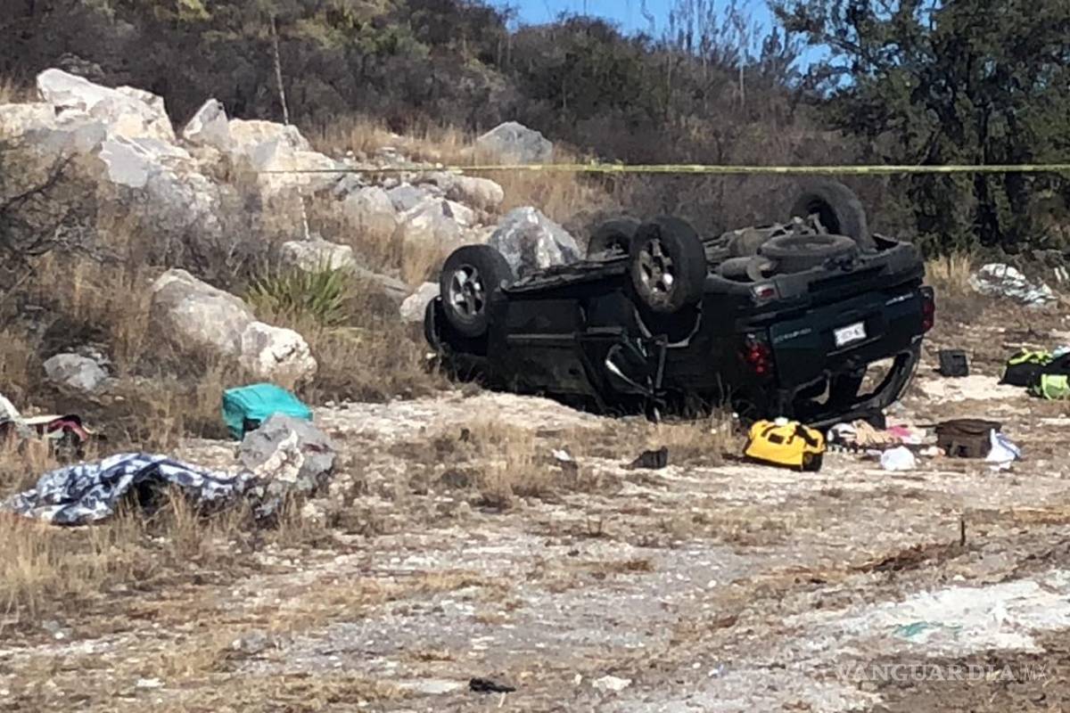 Fatal volcadura deja 4 muertos, entre ellos dos niños, en la carretera 57, a la altura de Puerto México