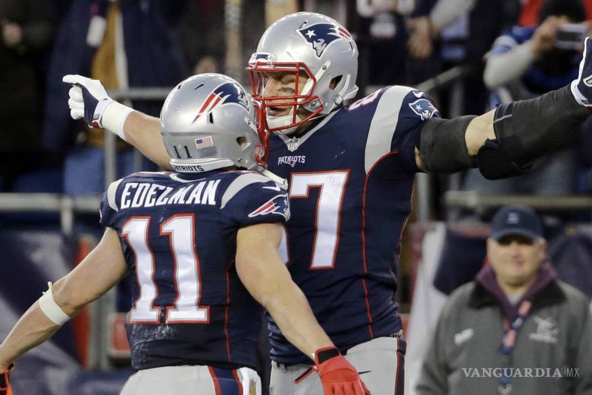 Gronkowski considera que Edelman saldrá del retiro para jugar en Tampa Bay