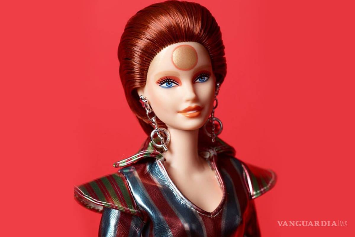 David Bowie se convierte en Barbie; Mattel lanza muñeca especial por aniversario de 'Space Oddity'