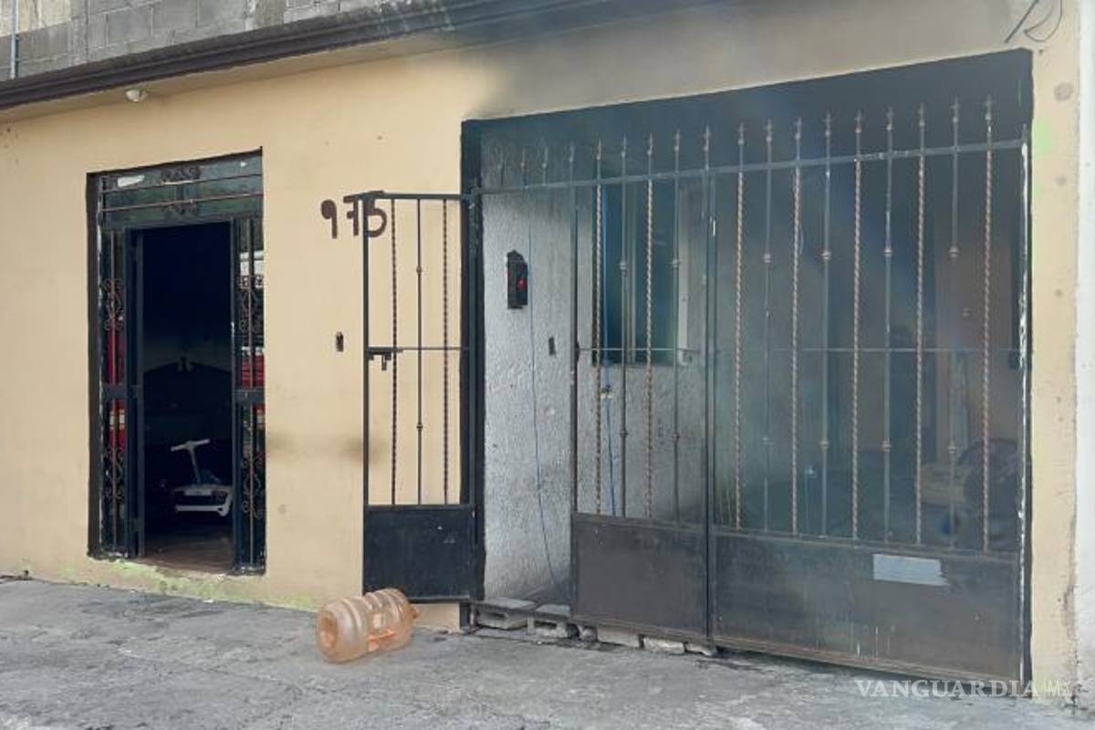 Niños provocan incendio al jugar con un encendedor al oriente de Saltillo; padres habían salido a trabajar
