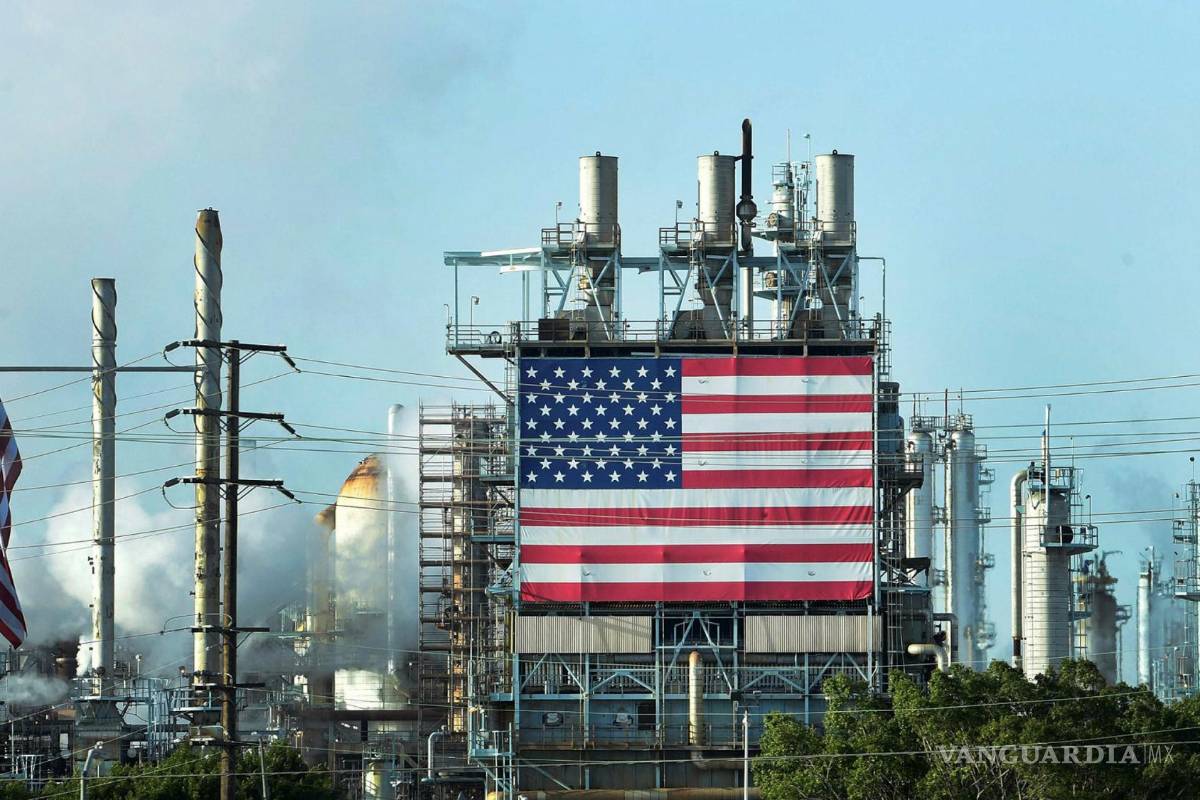 EU reconoce que petróleo y gas impactan en cambio climático, pero no detendrá su venta