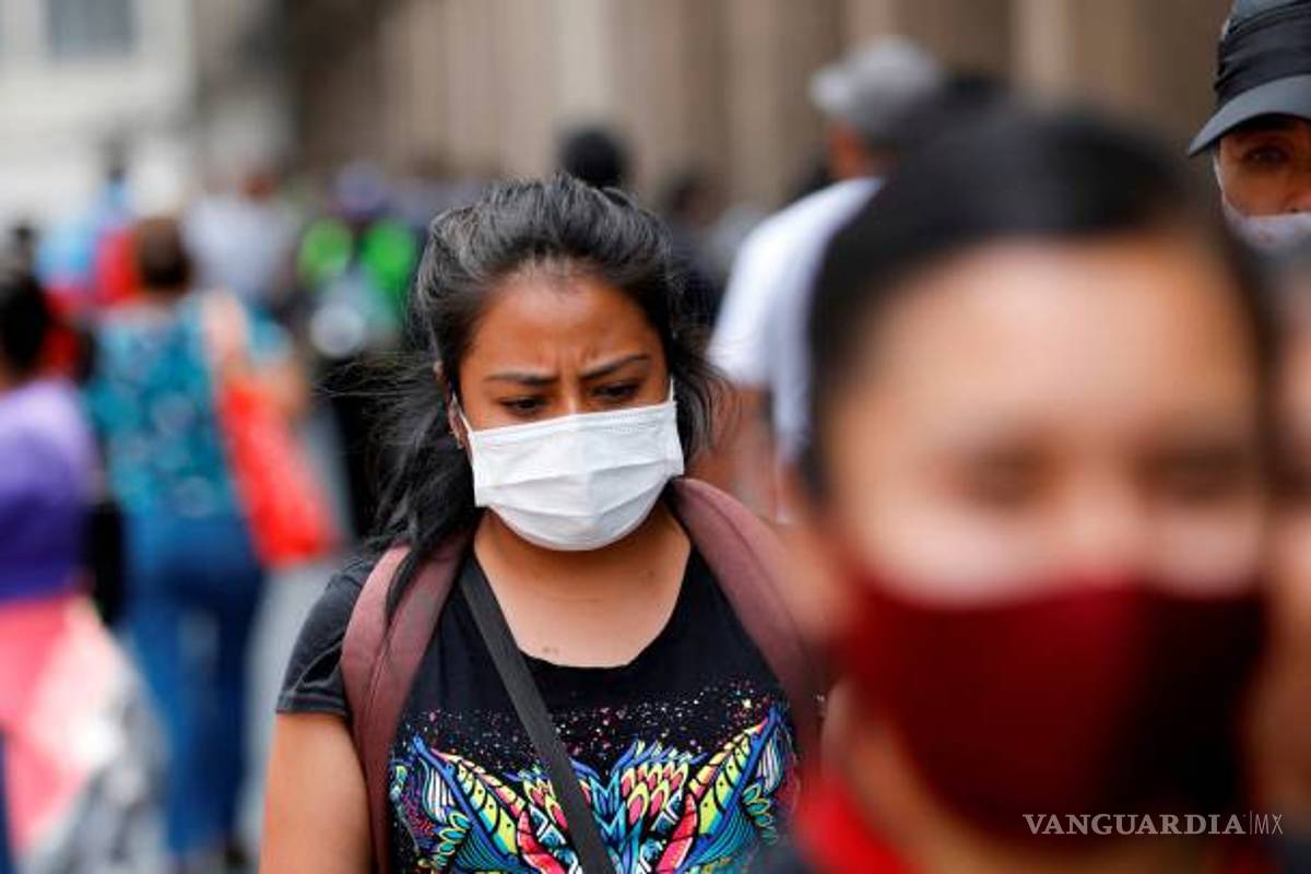 Llama AMLO a mantener medidas sanitarias para evitar tercera ola