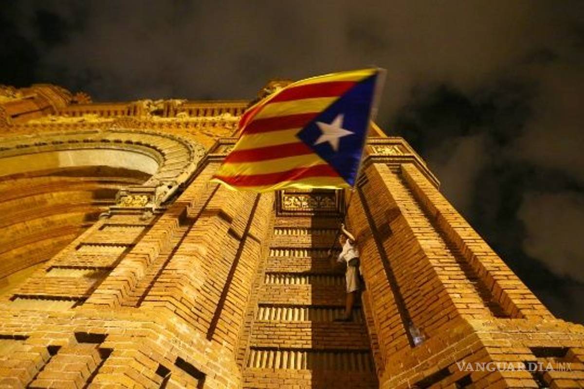 Tribunal Constitucional de España declara ilegal el referendo catalán