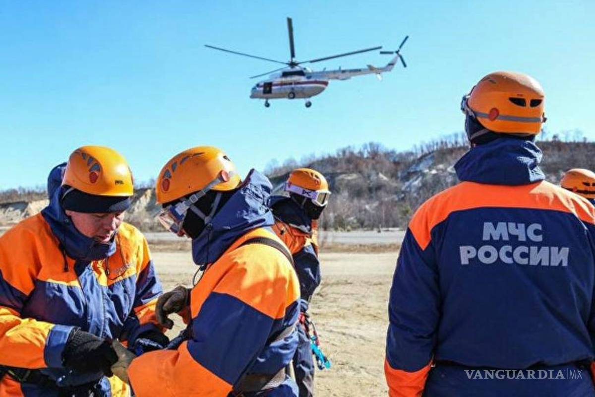 Mueren 11 niños y un adulto al naufragar botes en lago de Rusia