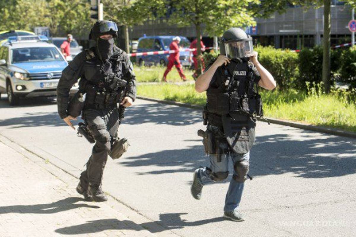 $!Reportan abatido al hombre que disparó en un cine alemán causando decenas de heridos