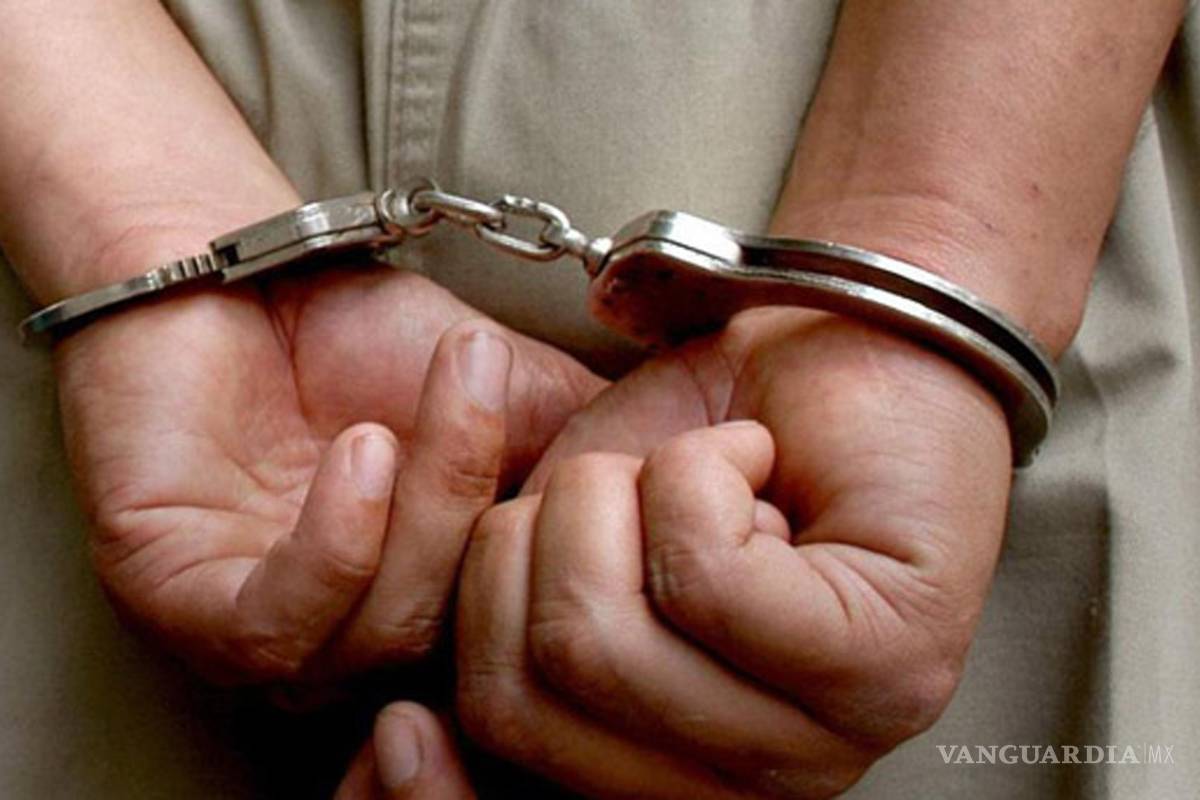 Hombre apuñala y mata a su hijo de 7 años en Michoacán; iban a comprar útiles escolares