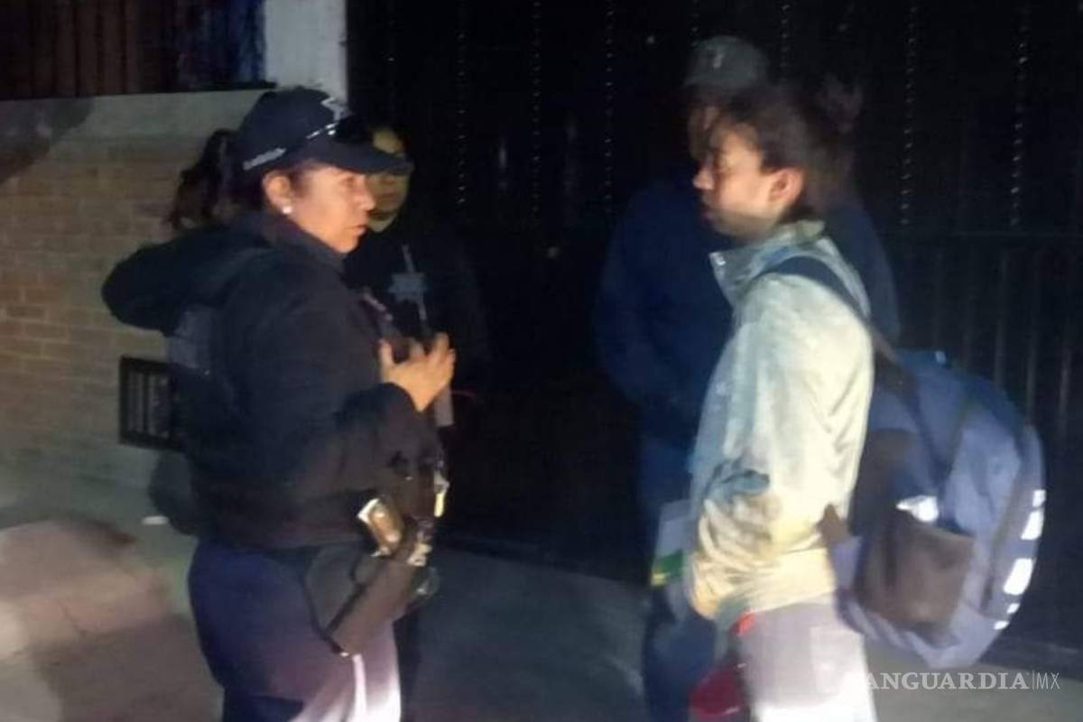 Padres olvidan ir por su hija a la escuela en Querétaro