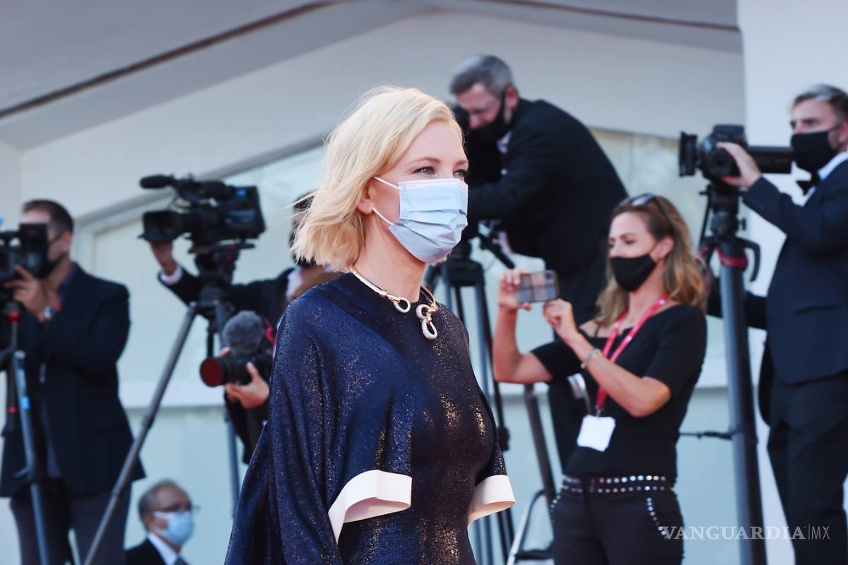 ¿Alfombras rojas postpandemia? Fotógrafos y celebridades se adaptan a la 'nueva normalidad'