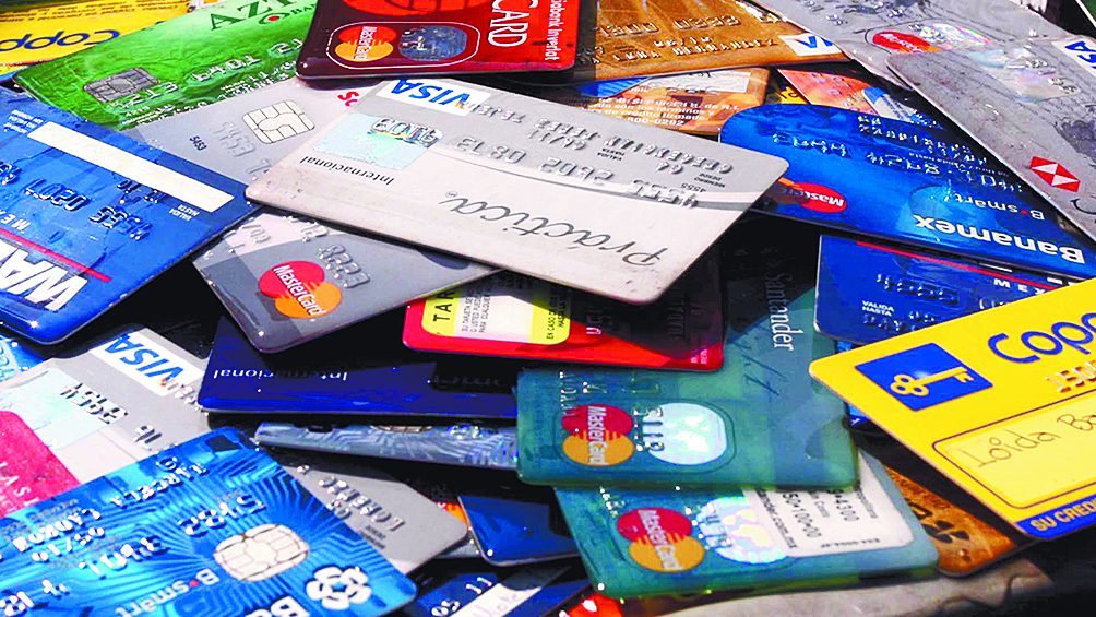 ¡‘Aguas’ con los ‘tarjetazos’!