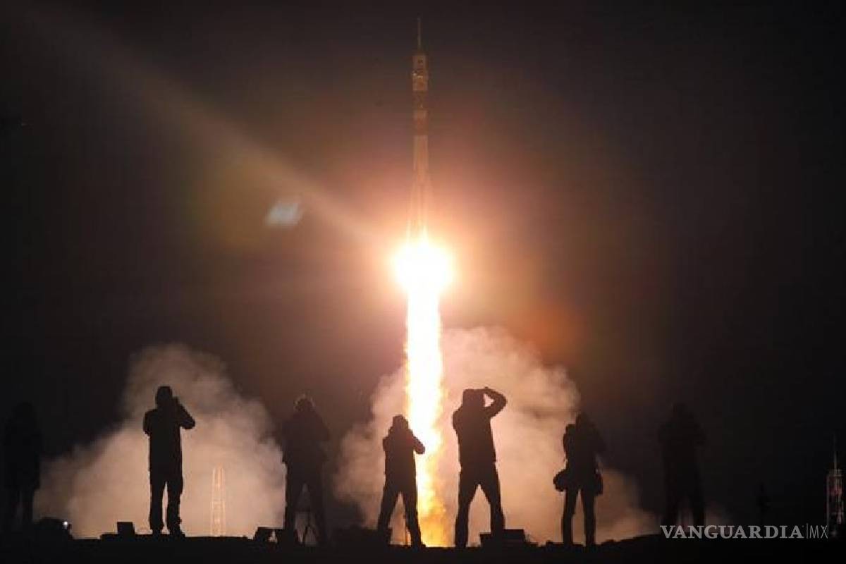 Nave tripulada Soyuz MS-06 se acopla con éxito a la Estación Espacial Internacional