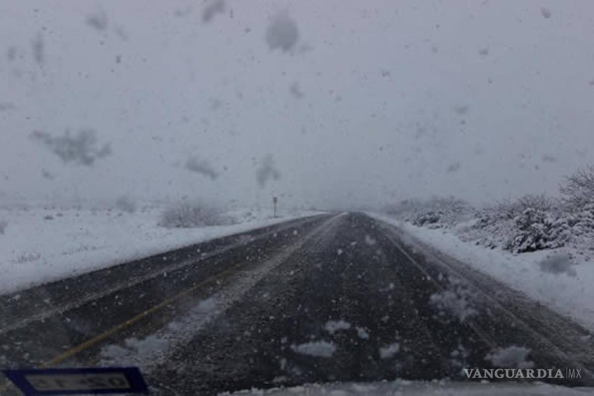 Mantienen cierres carreteros en Chihuahua por nevadas