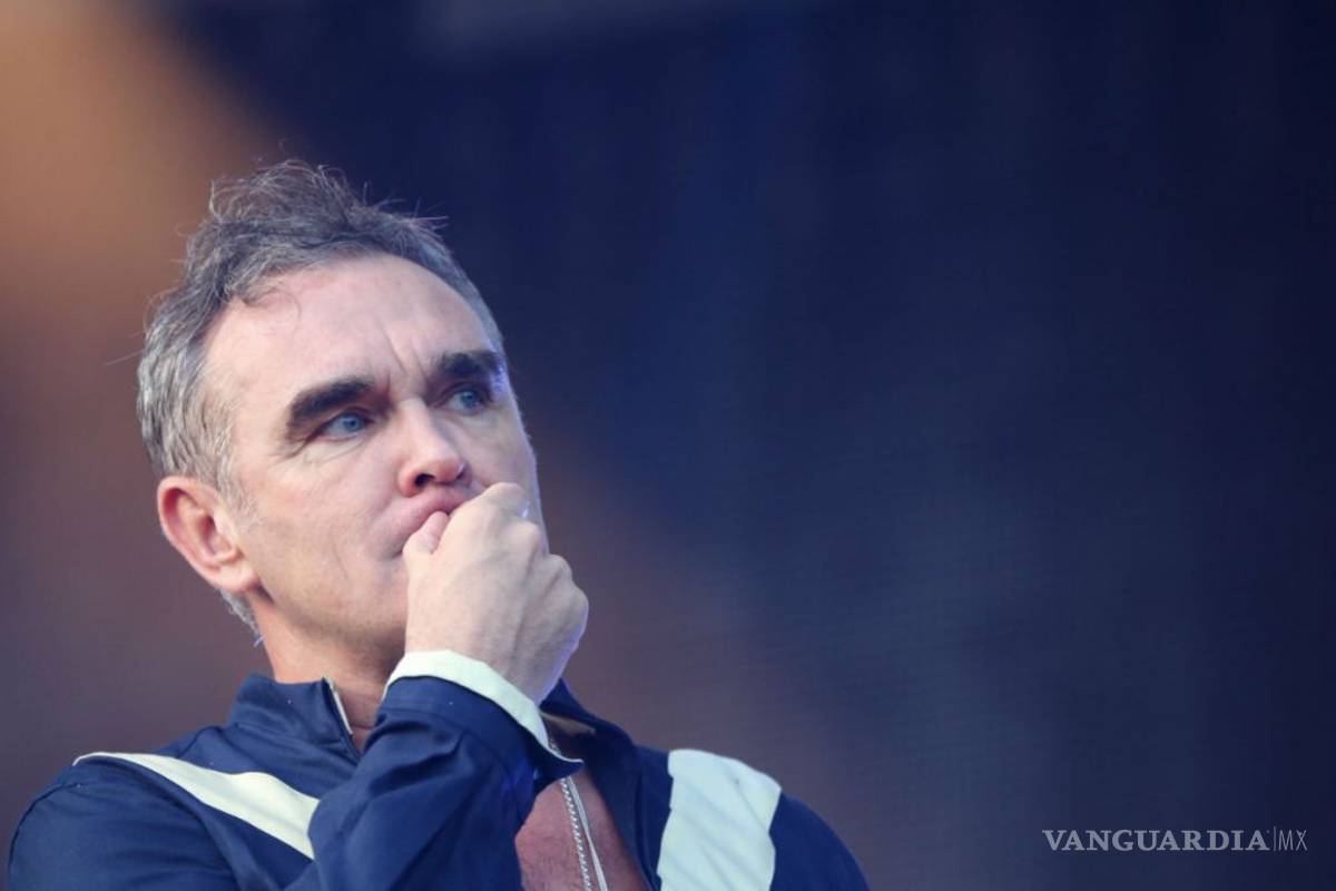 Morrissey se presenta en ‘Sale el Sol’ y los conductores lo ignoran