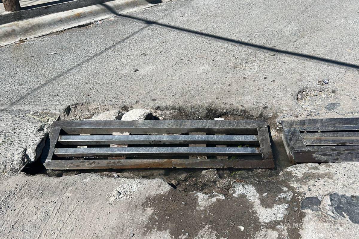 Daña paso del agua rejillas en Paras, Coahuila