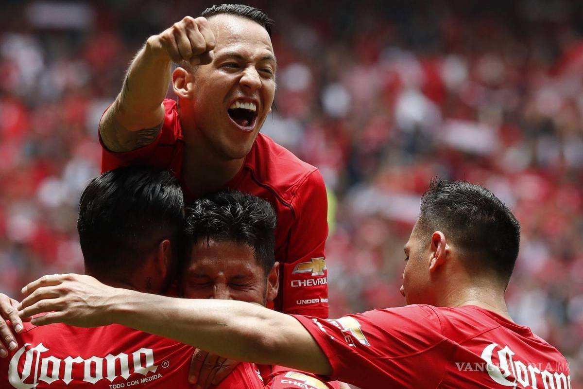 El futbolista del Toluca que tuvo que usar el camión por el desabasto de gasolina