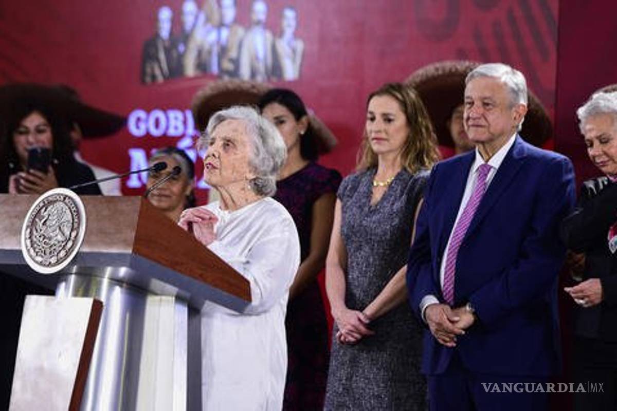 Fundación de Poniatowska niega recibir dinero de AMLO