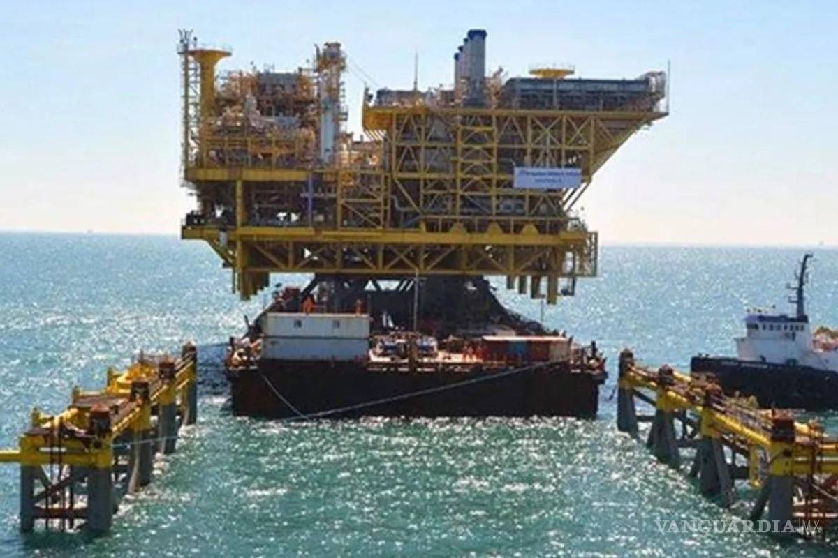 Suman apoyos a Pemex 1.3 bdp desde el 2019; advierten riesgo para finanzas públicas