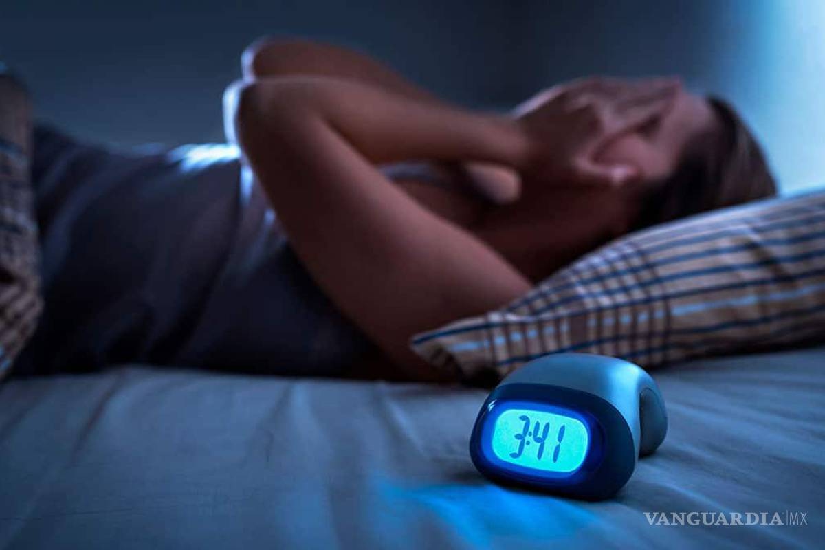 Sudores nocturnos y trastornos de sueño; eso provoca el COVID